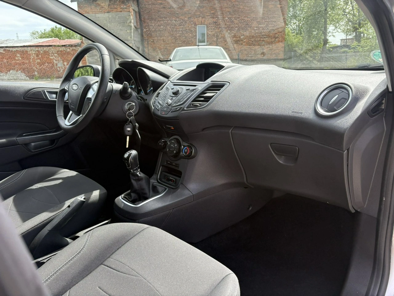 Ford Fiesta - Zdjęcie 12