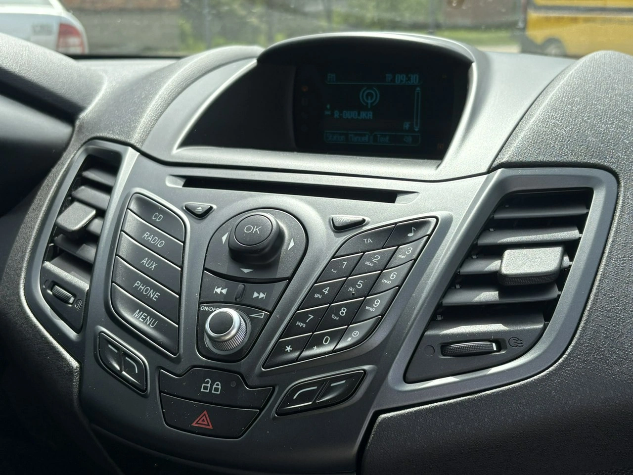 Ford Fiesta - Zdjęcie 14