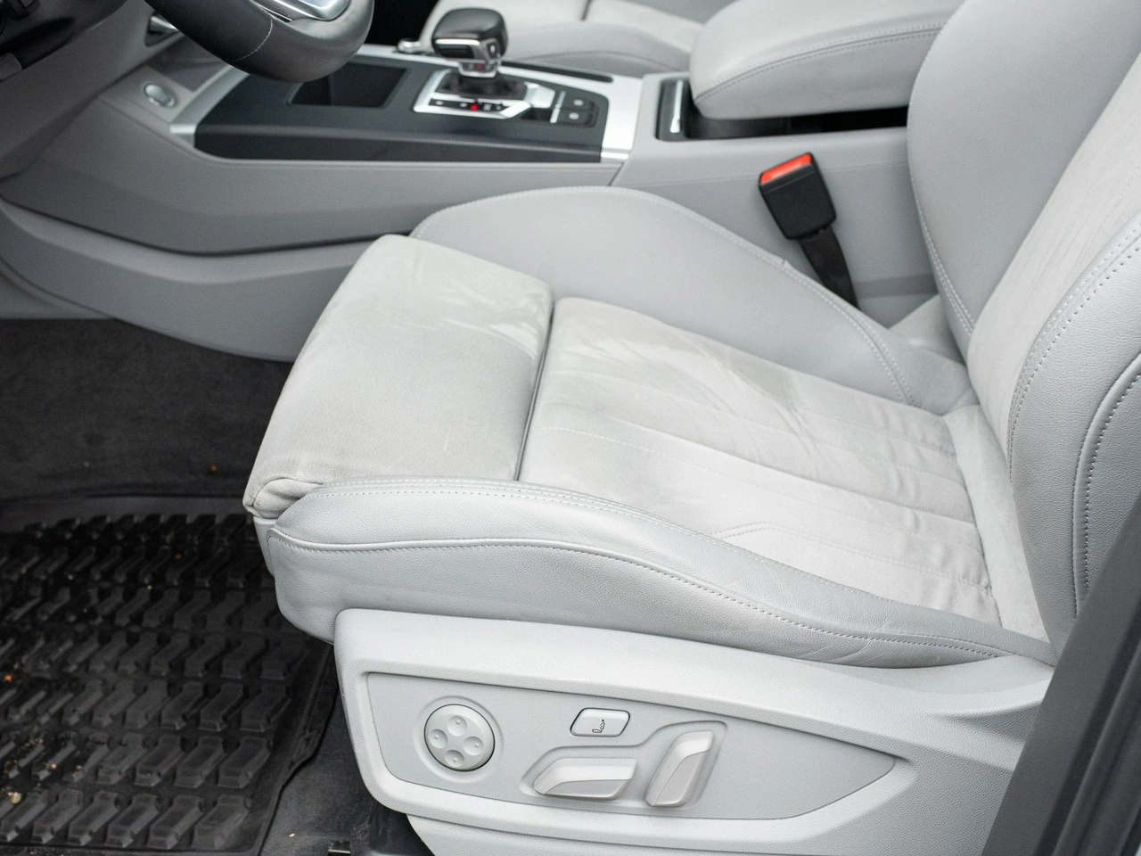 Audi Q5 - Zdjęcie 11
