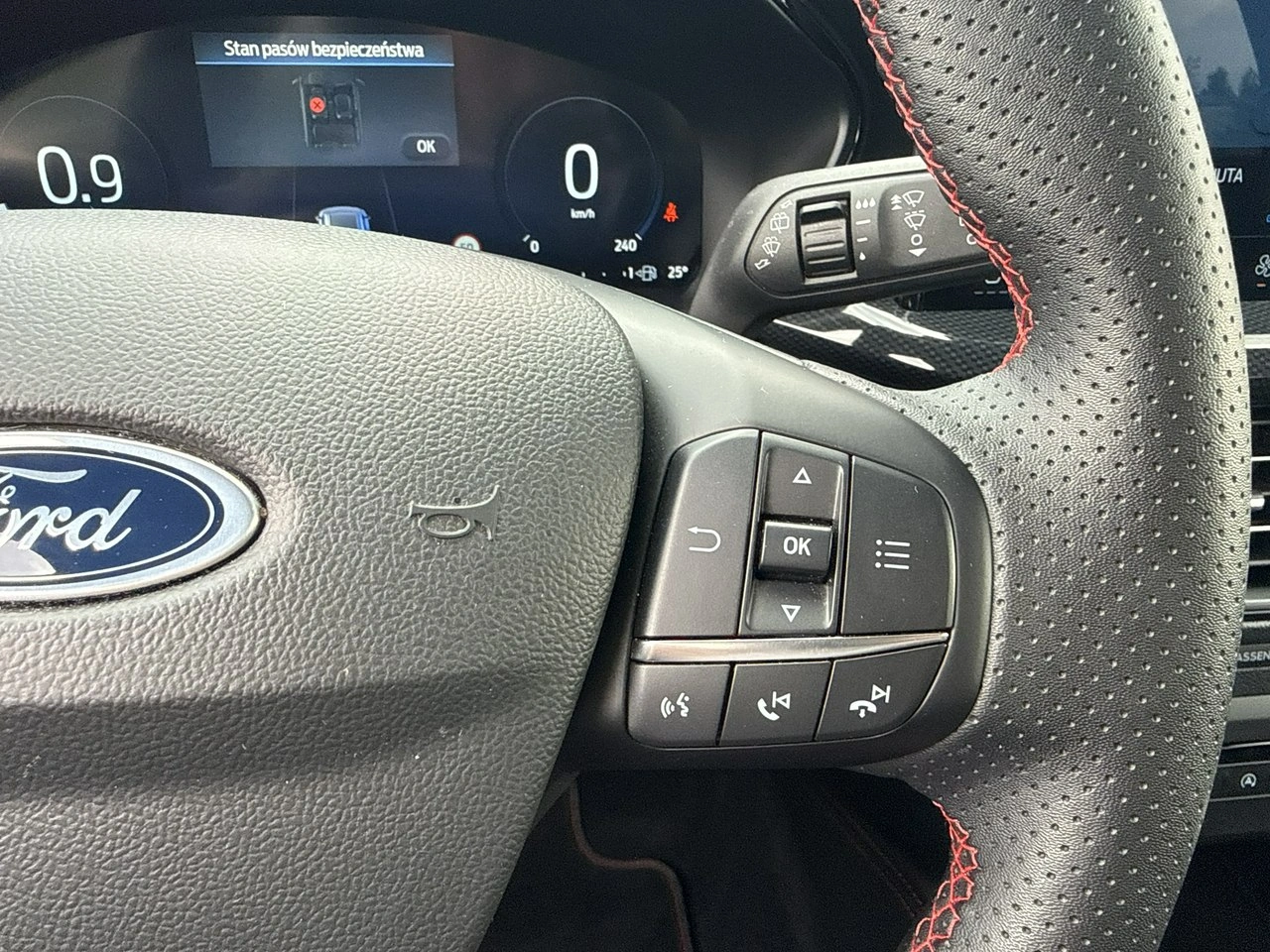 Ford Focus - Zdjęcie 11