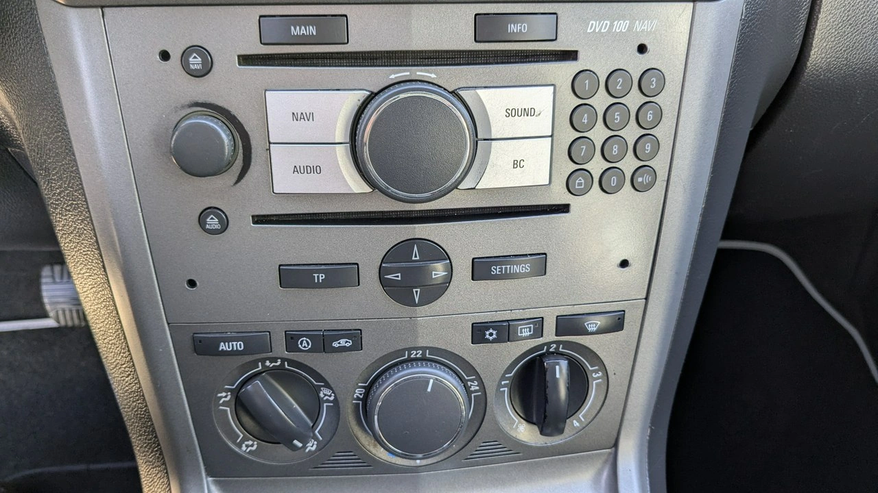 Opel Antara - Zdjęcie 19