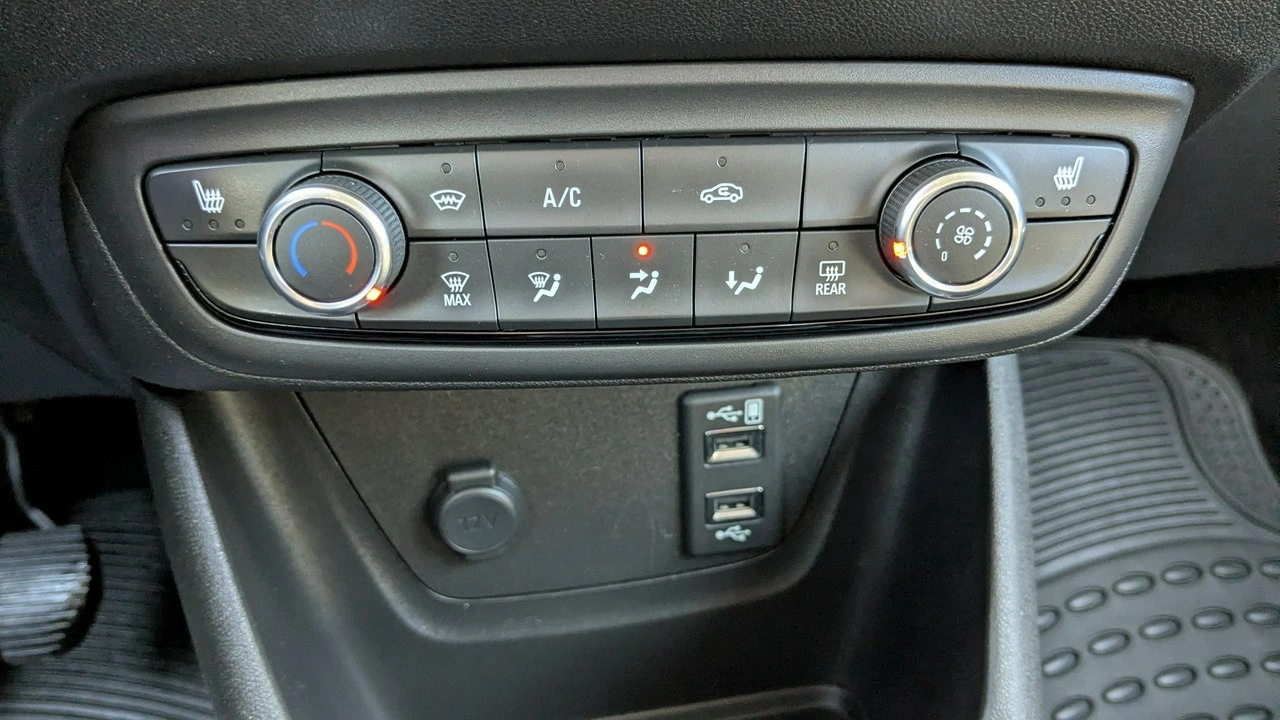 Opel Crossland X - Zdjęcie 27