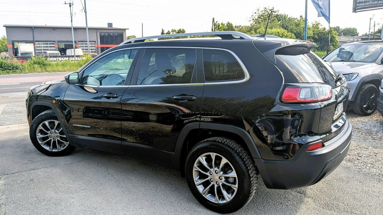 Jeep Cherokee - Zdjęcie 9