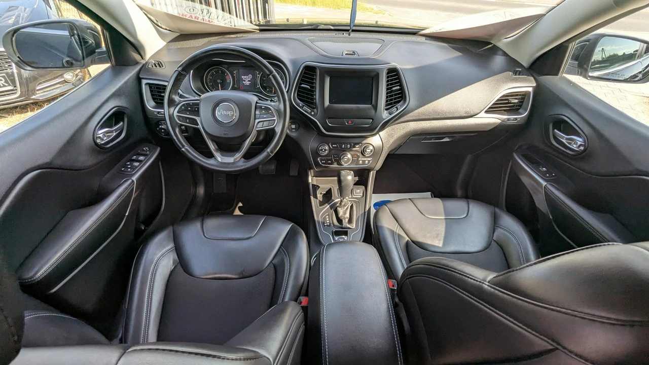 Jeep Cherokee - Zdjęcie 20
