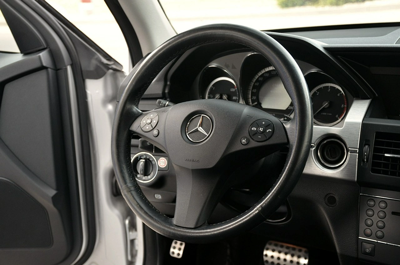 Mercedes GLK 220 - Zdjęcie 18
