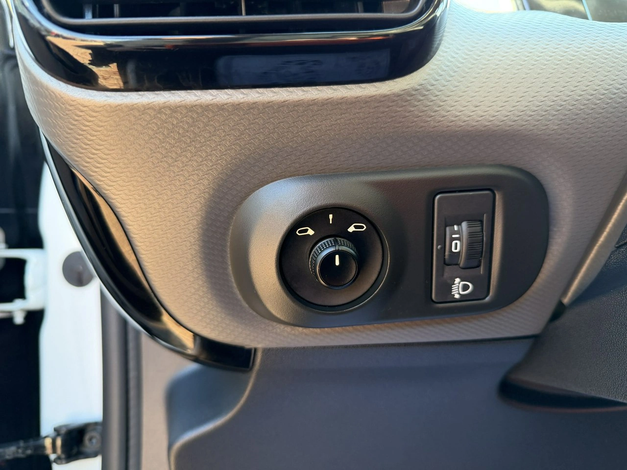 Citroën C4 Cactus - Zdjęcie 16