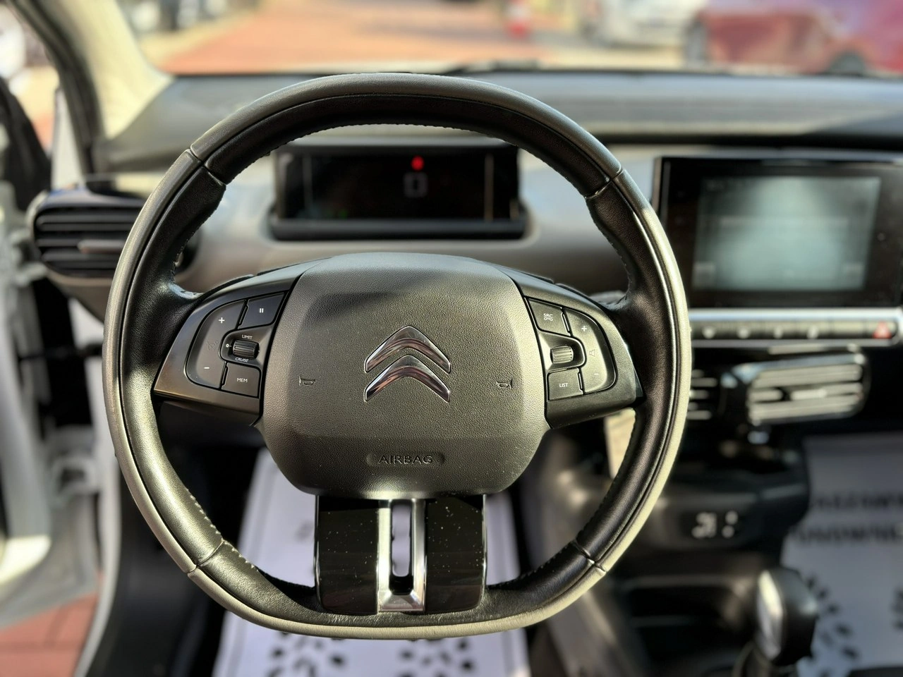 Citroën C4 Cactus - Zdjęcie 17