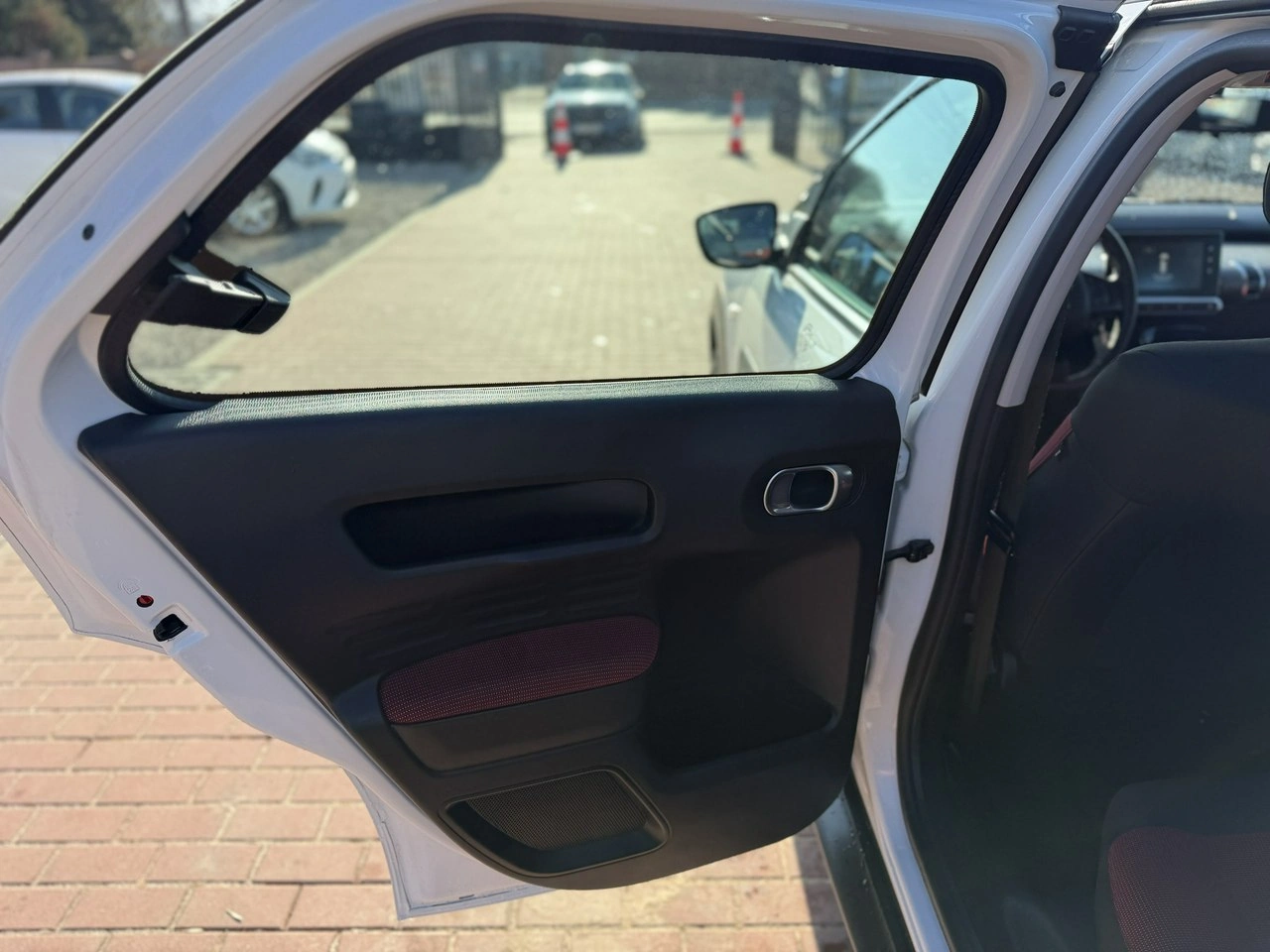 Citroën C4 Cactus - Zdjęcie 23