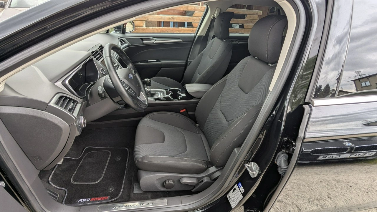 Ford Mondeo - Zdjęcie 13