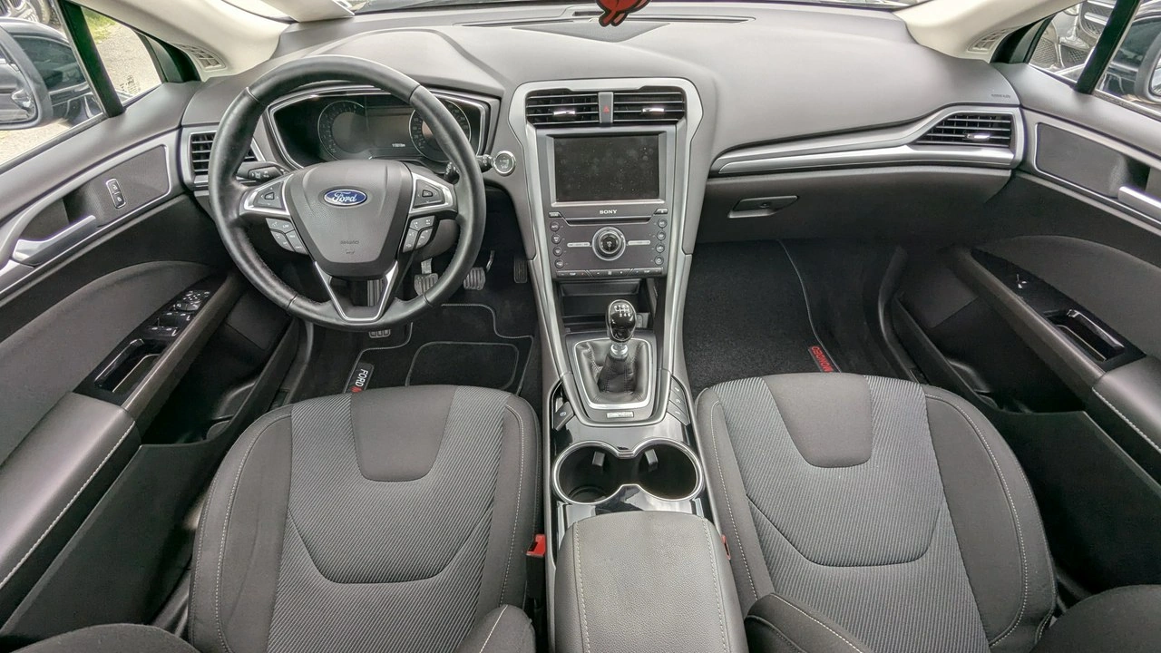Ford Mondeo - Zdjęcie 20