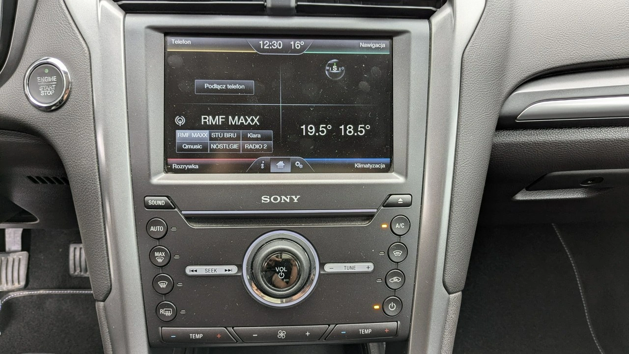 Ford Mondeo - Zdjęcie 25