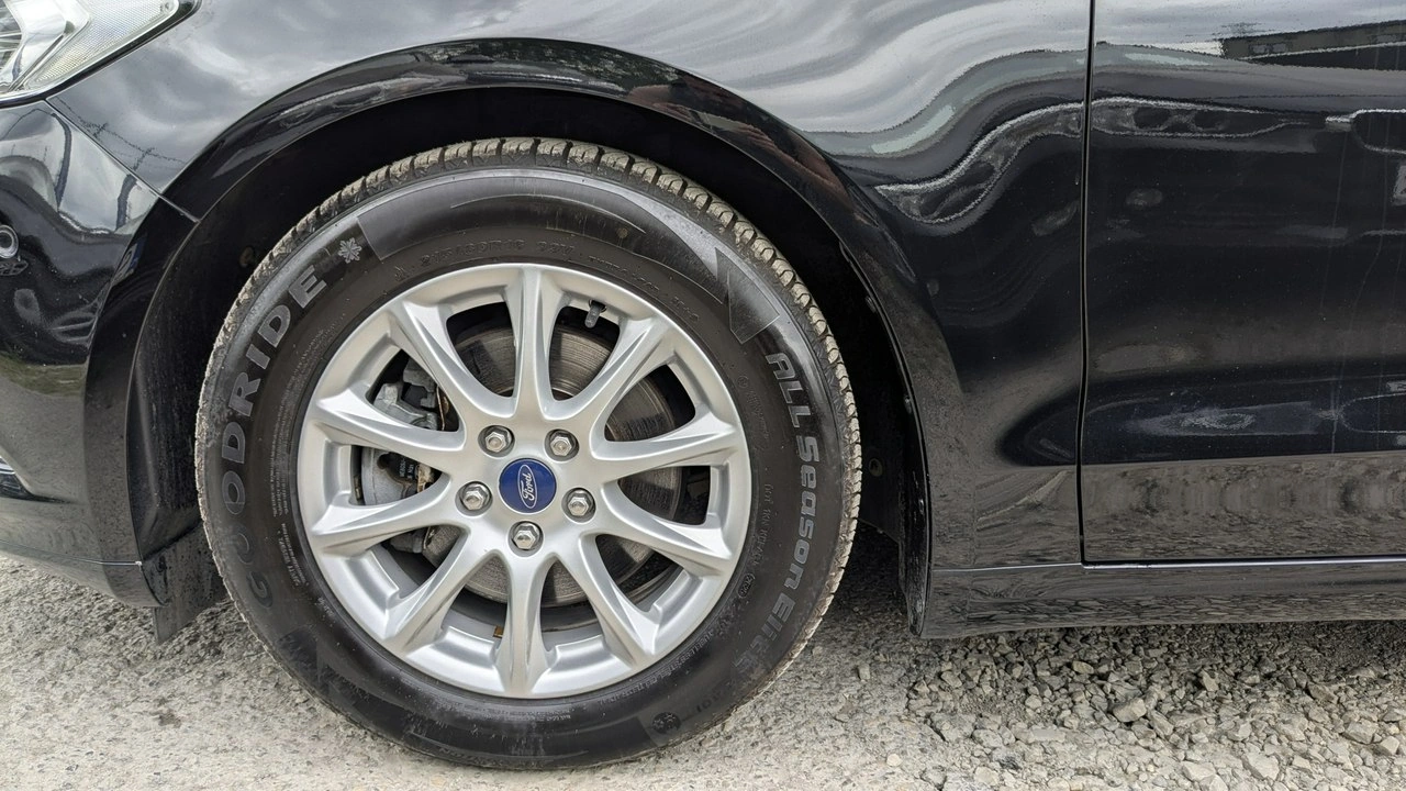 Ford Mondeo - Zdjęcie 36