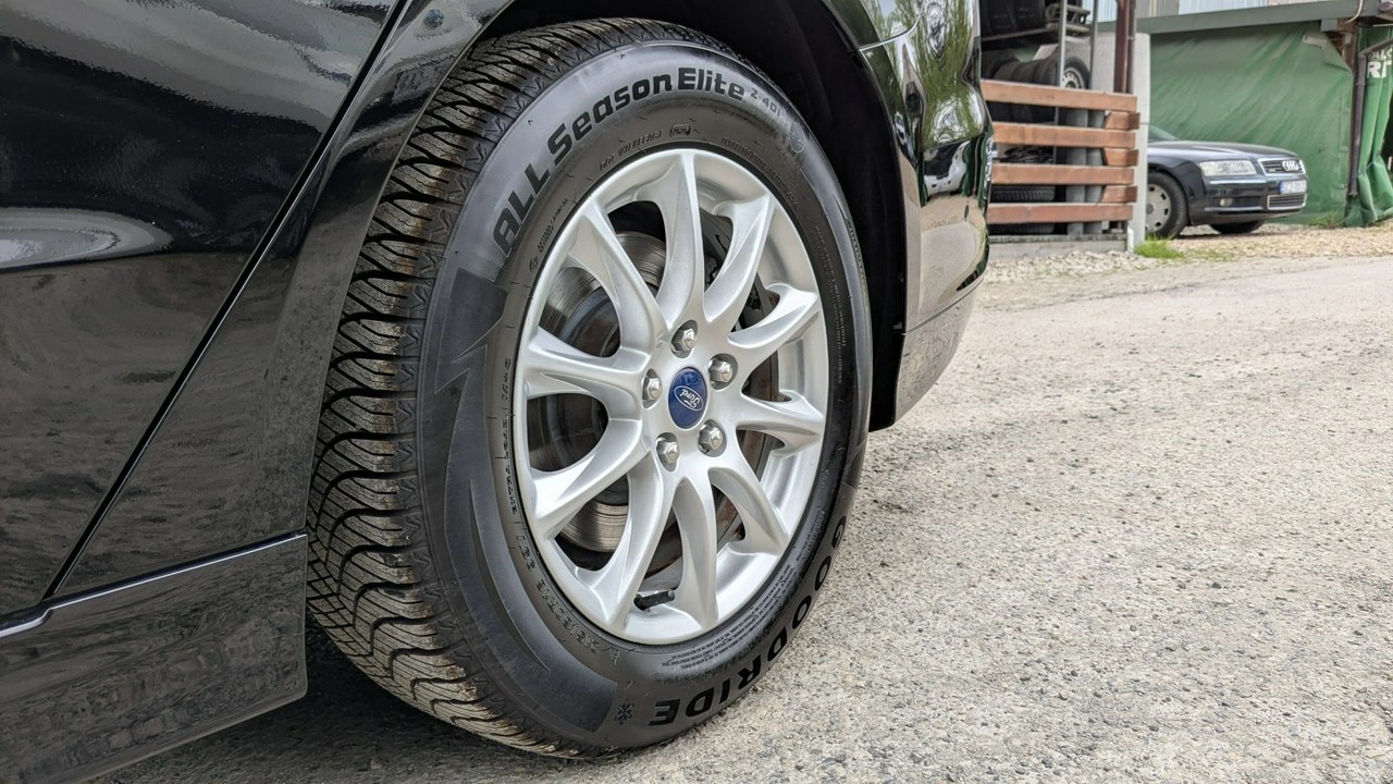 Ford Mondeo - Zdjęcie 38