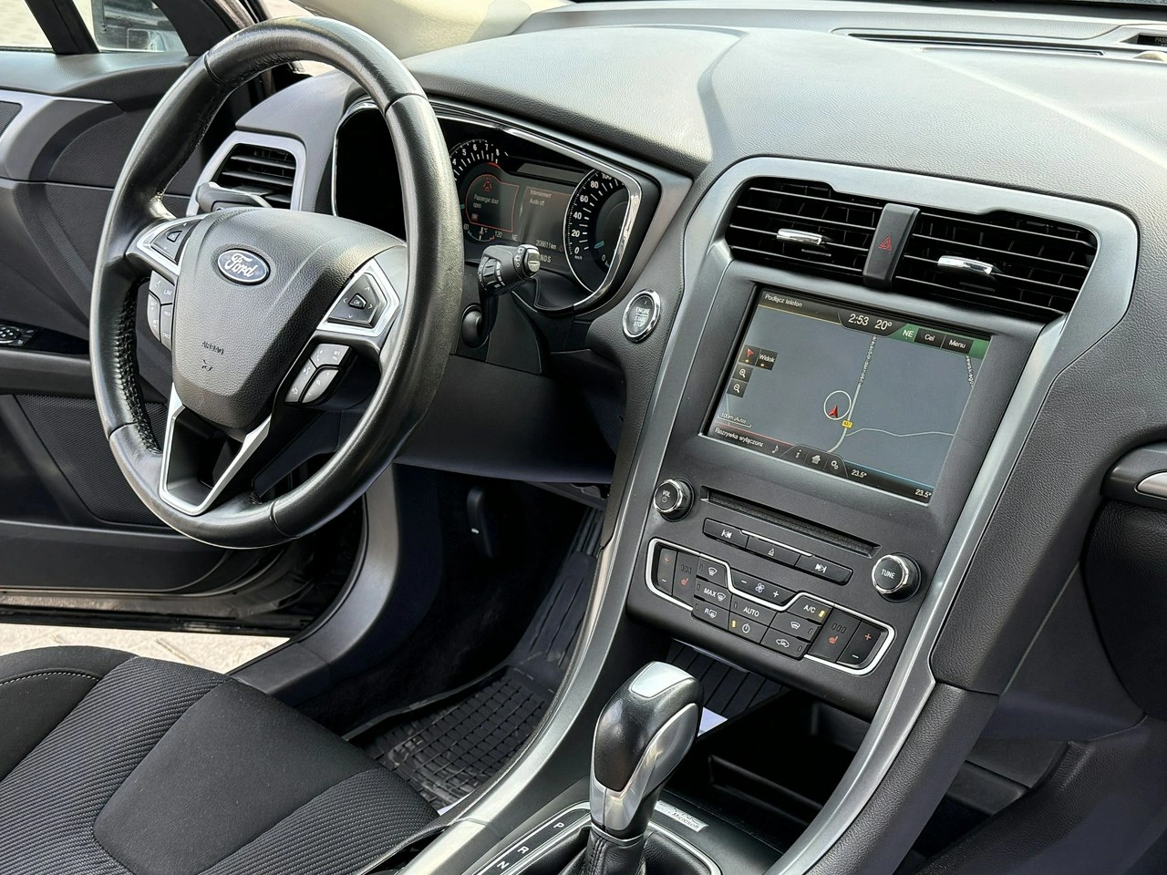 Ford Mondeo - Zdjęcie 18