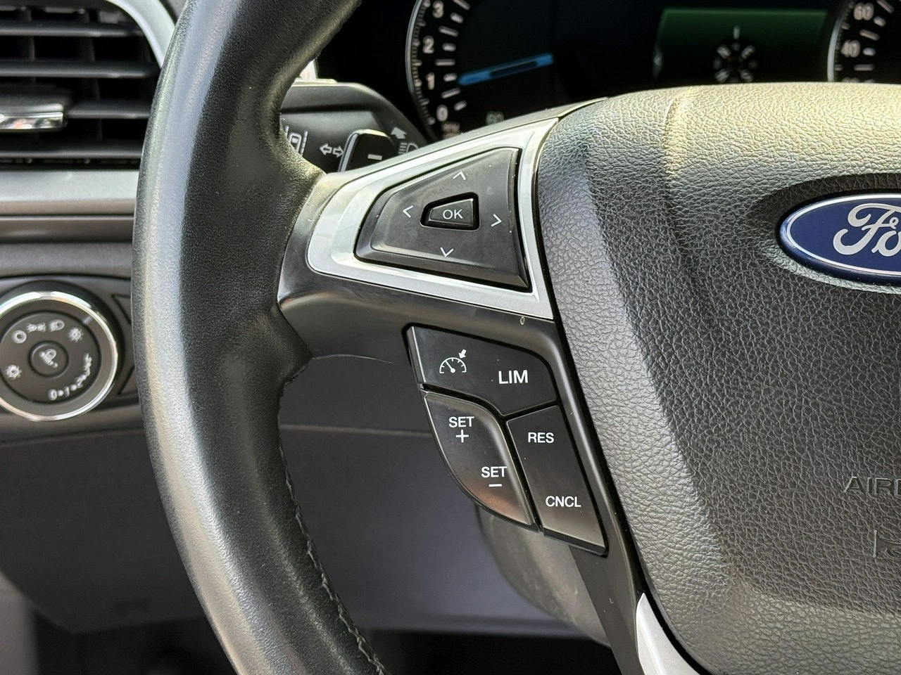 Ford Mondeo - Zdjęcie 6