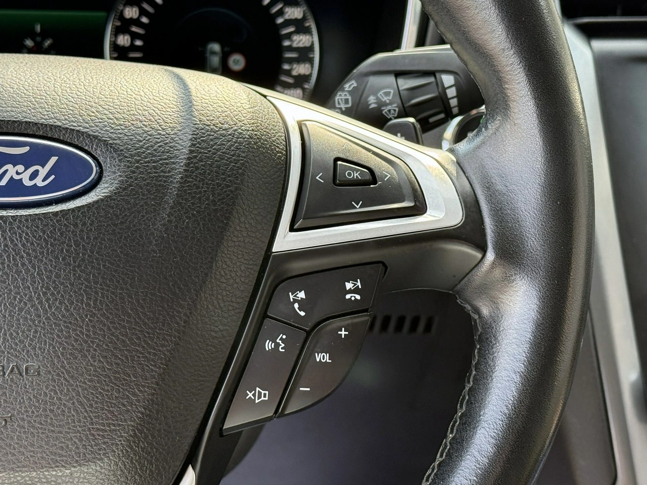 Ford Mondeo - Zdjęcie 7