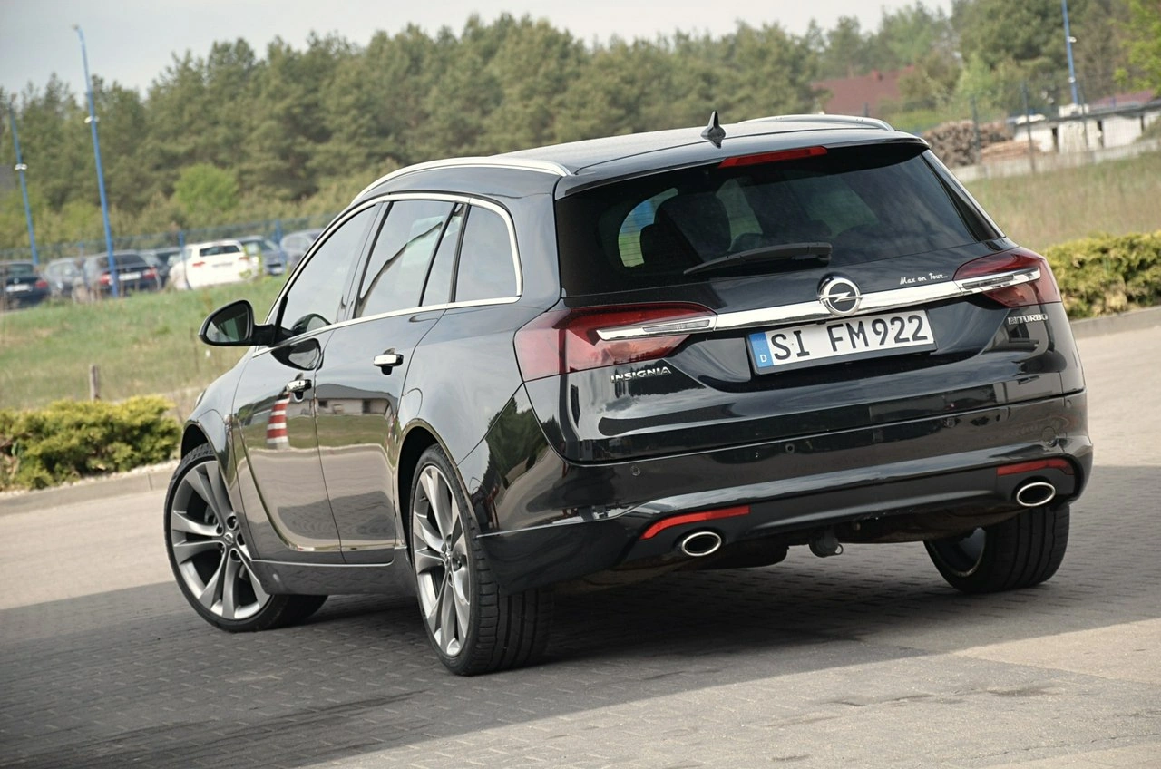 Opel Insignia Sports Tourer - Zdjęcie 9