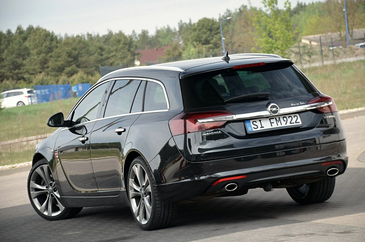 Opel Insignia Sports Tourer - Zdjęcie 10