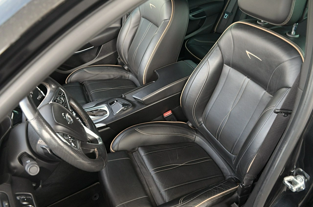 Opel Insignia Sports Tourer - Zdjęcie 15