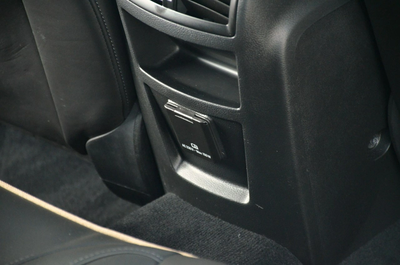 Opel Insignia Sports Tourer - Zdjęcie 22