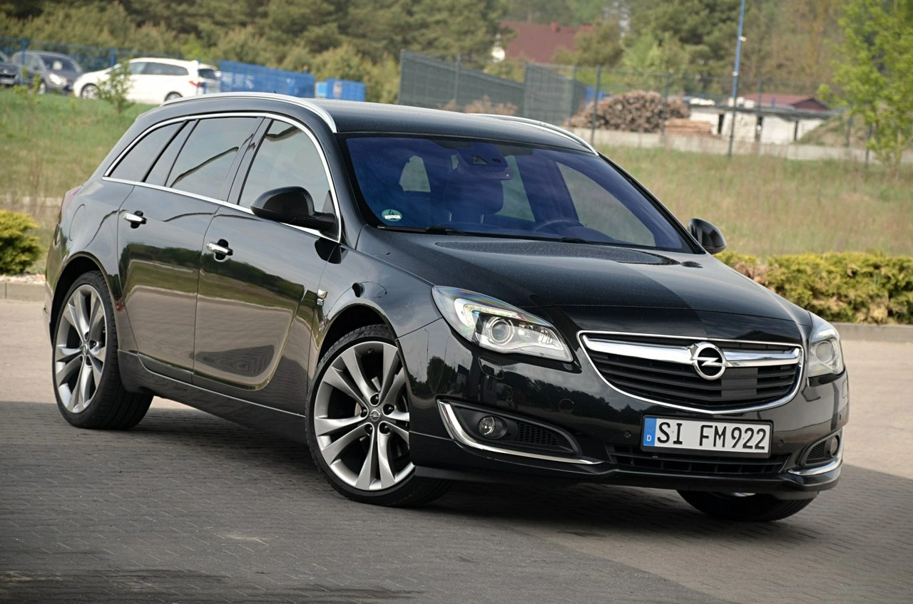 Opel Insignia Sports Tourer - Zdjęcie 2