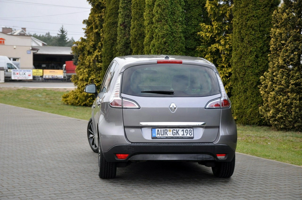 Renault Scenic - Zdjęcie 14