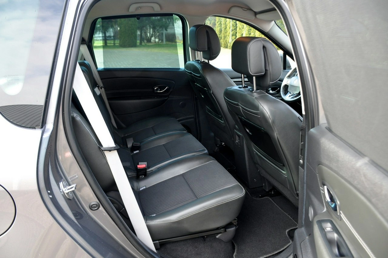 Renault Scenic - Zdjęcie 18