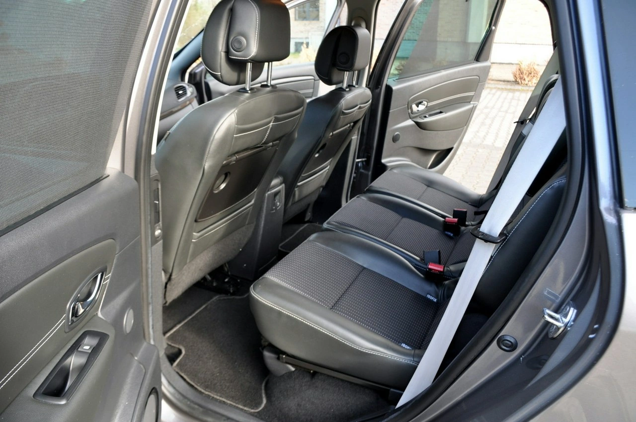 Renault Scenic - Zdjęcie 20