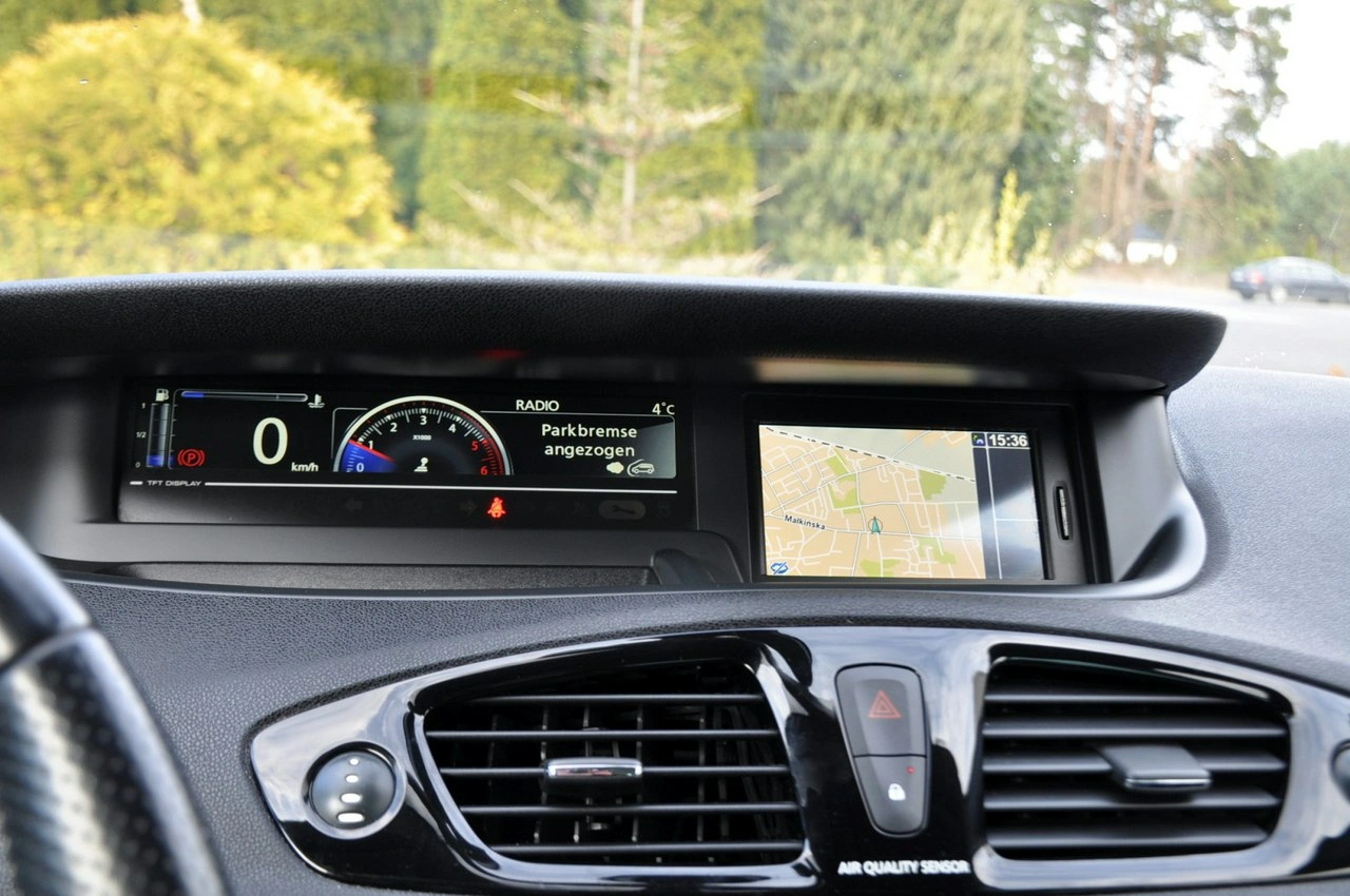 Renault Scenic - Zdjęcie 30