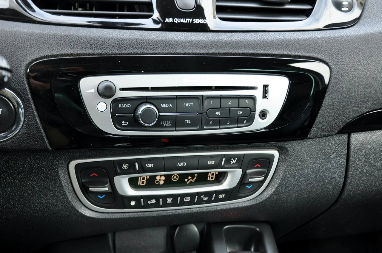 Renault Scenic - Zdjęcie 31