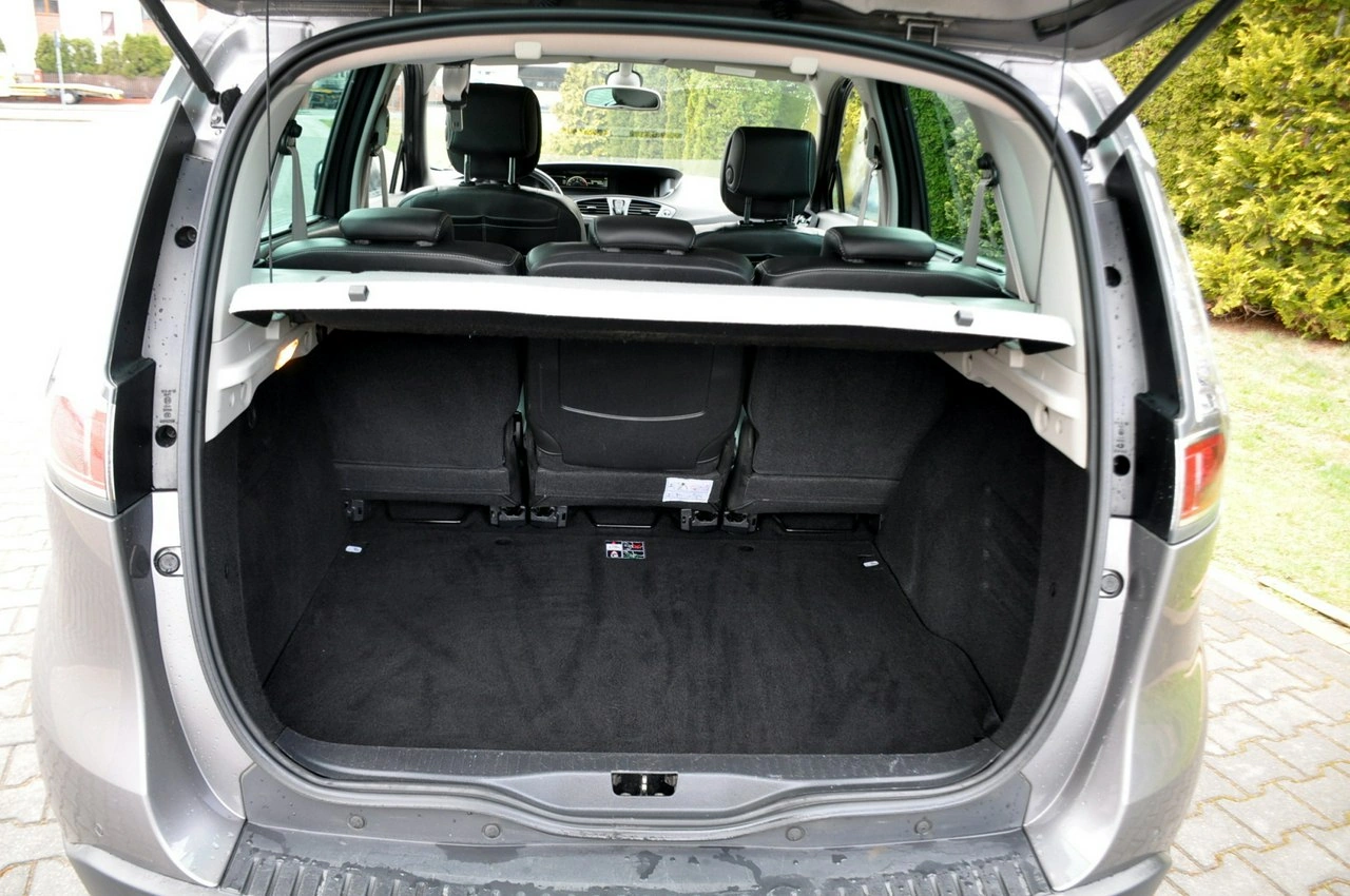 Renault Scenic - Zdjęcie 37
