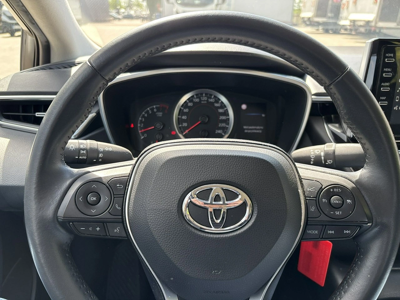 Toyota Corolla - Zdjęcie 15