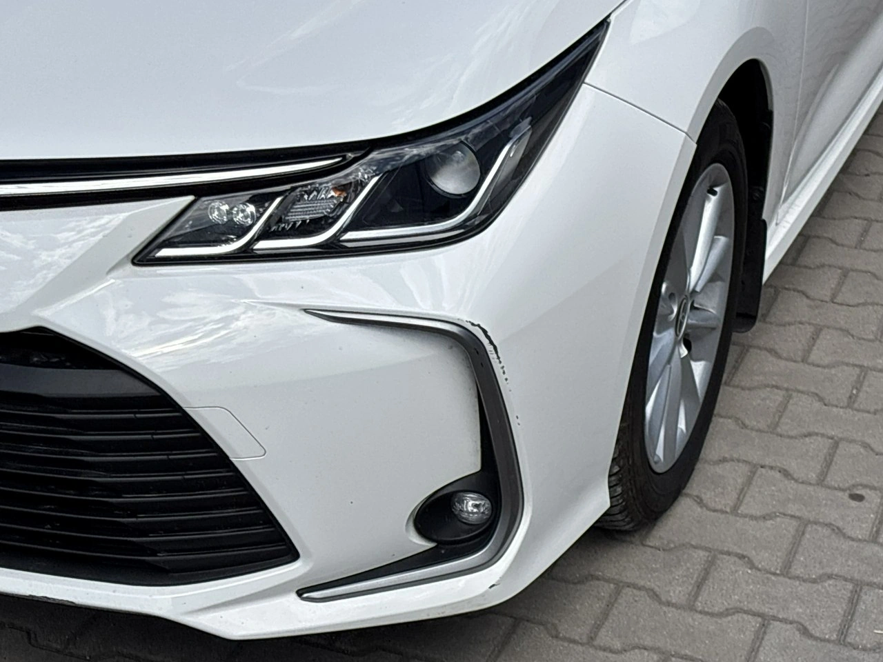 Toyota Corolla - Zdjęcie 8
