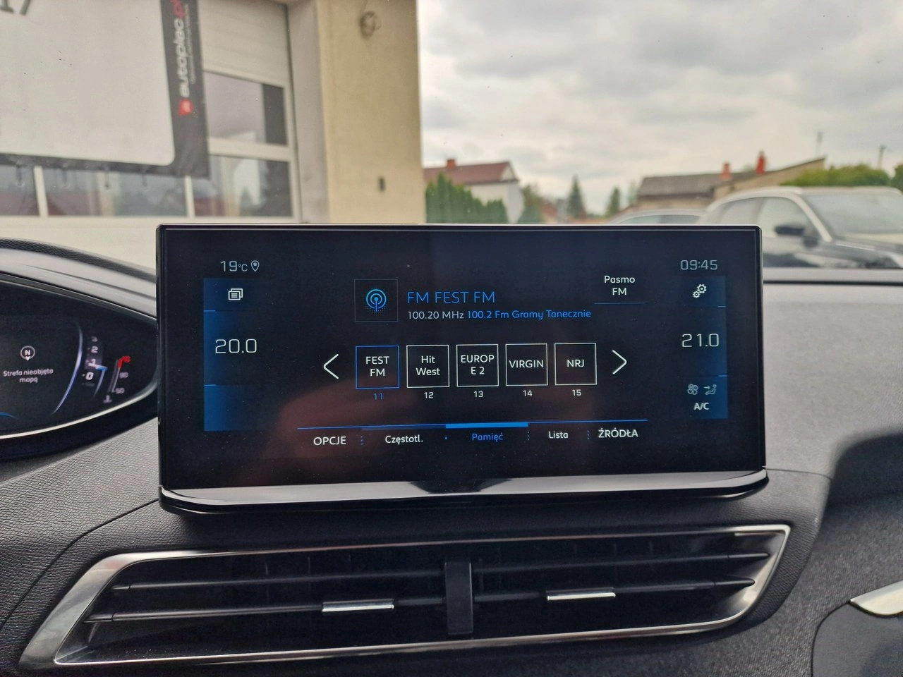 Peugeot 3008 - Zdjęcie 28