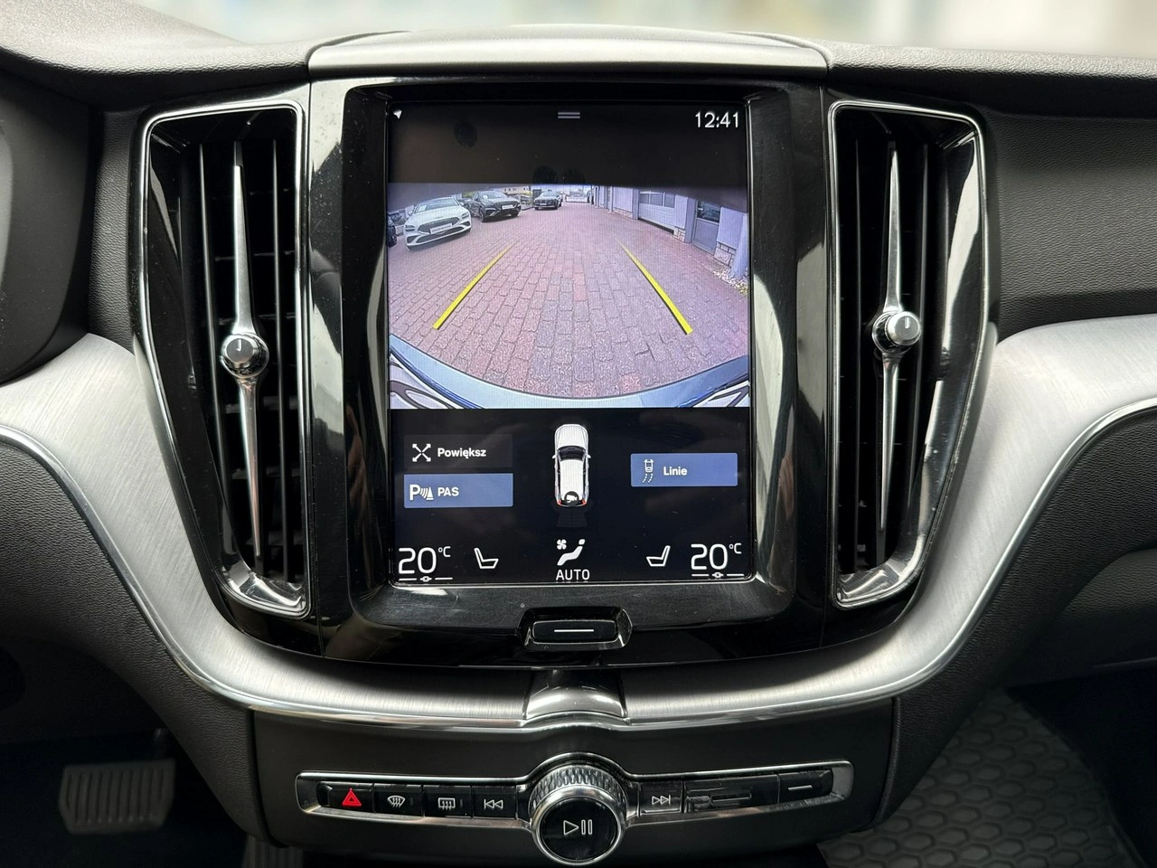 Volvo XC 60 - Zdjęcie 16