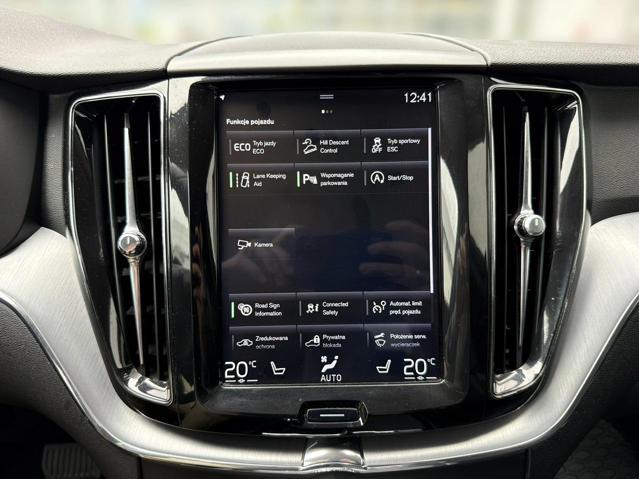 Volvo XC 60 - Zdjęcie 17