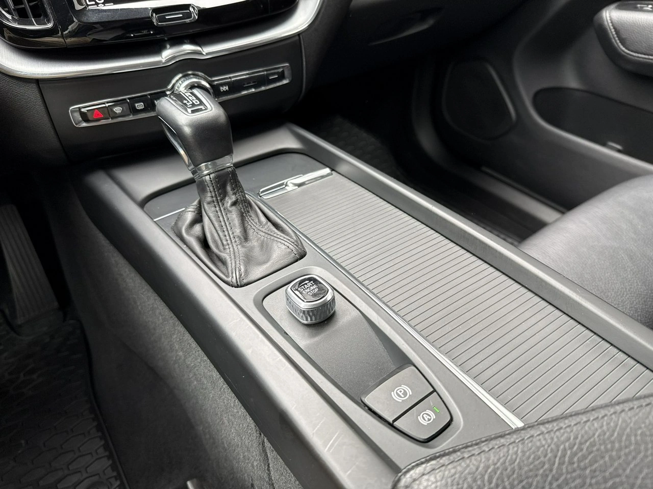 Volvo XC 60 - Zdjęcie 19