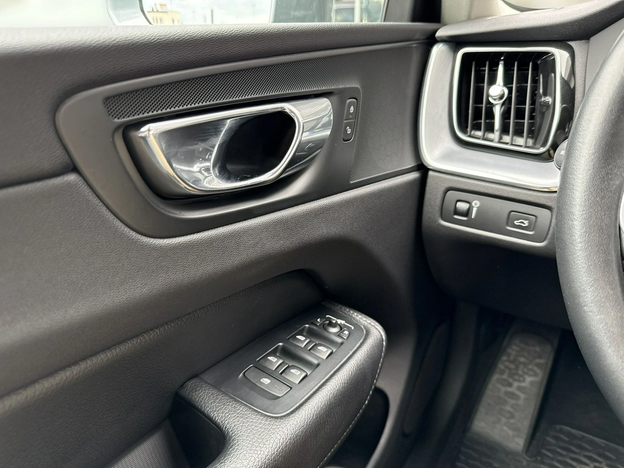 Volvo XC 60 - Zdjęcie 21