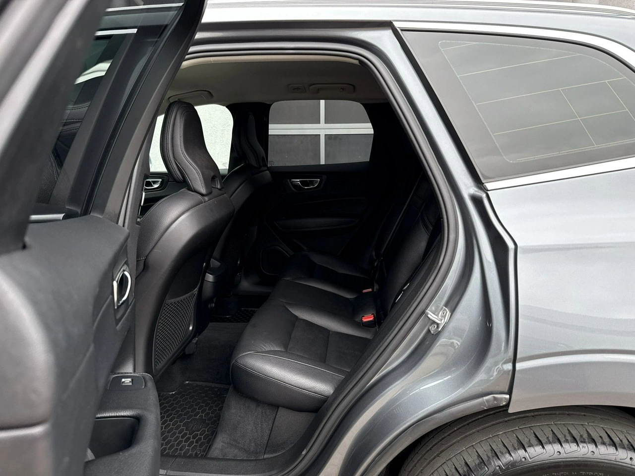 Volvo XC 60 - Zdjęcie 25