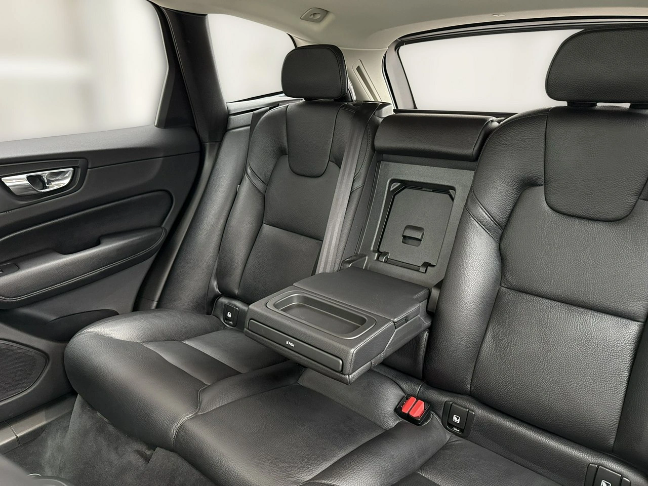 Volvo XC 60 - Zdjęcie 28