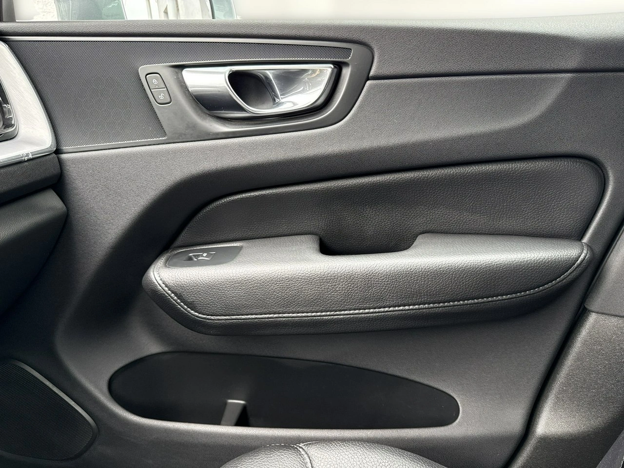 Volvo XC 60 - Zdjęcie 31