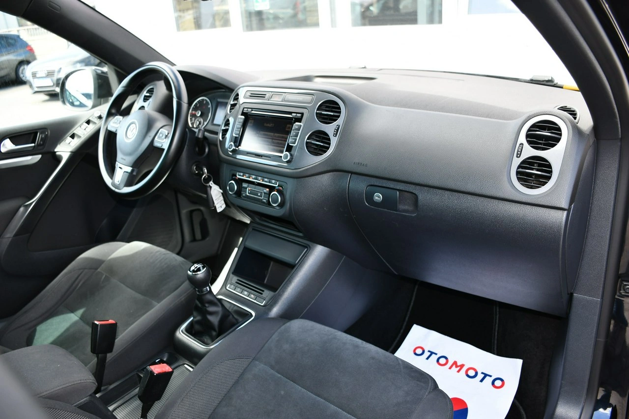 Volkswagen Tiguan - Zdjęcie 24