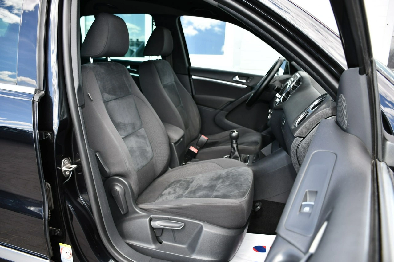 Volkswagen Tiguan - Zdjęcie 25