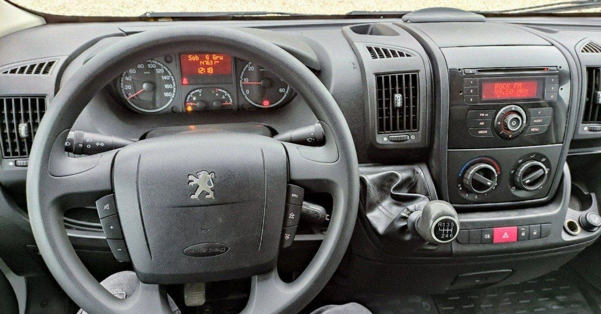Peugeot Boxer - Zdjęcie 26