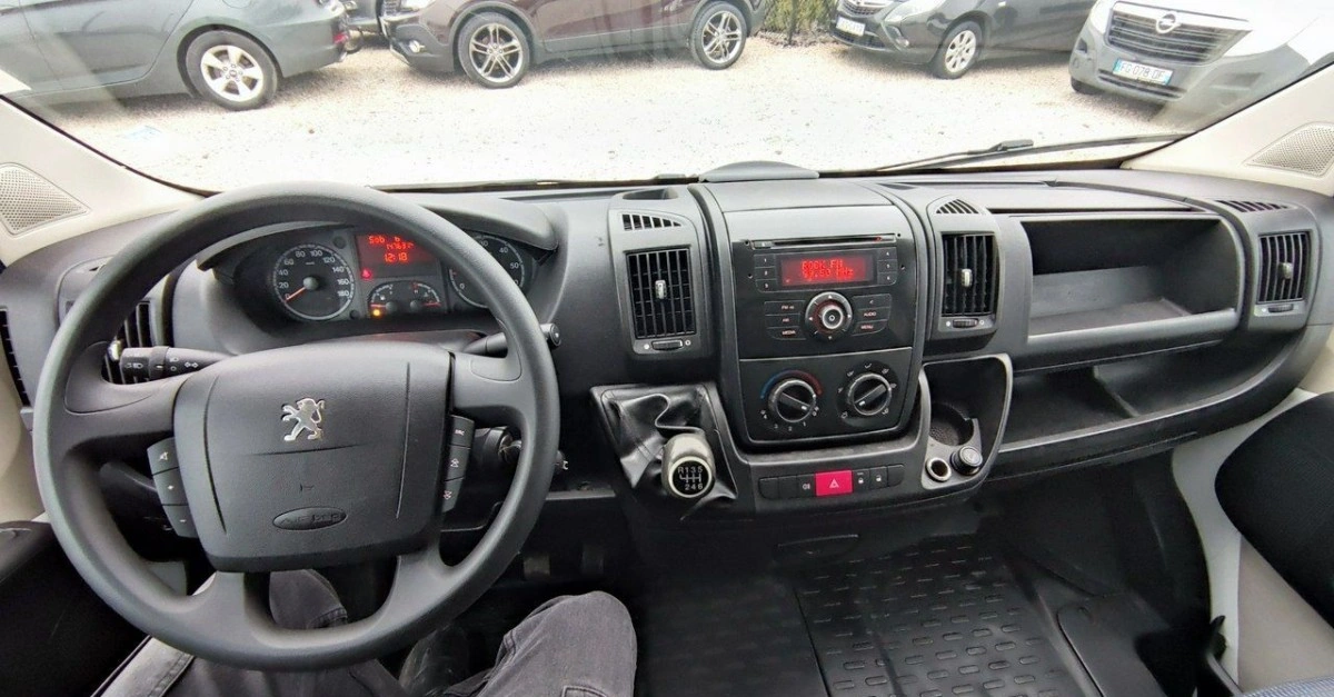 Peugeot Boxer - Zdjęcie 27