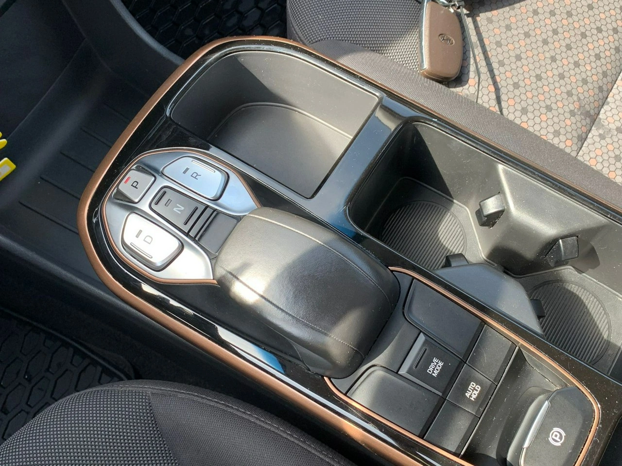 Hyundai IONIQ - Zdjęcie 13