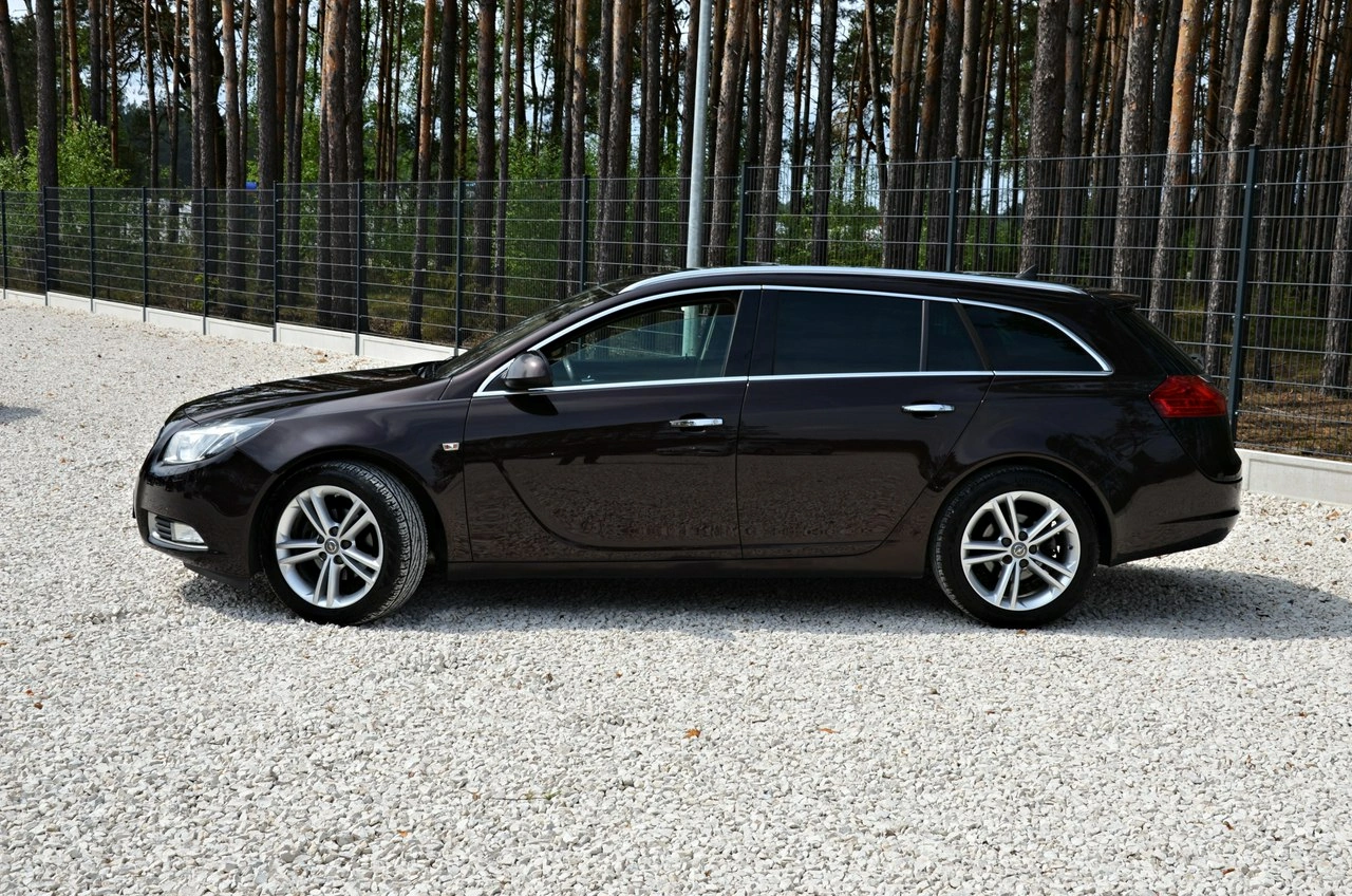 Opel Insignia Sports Tourer - Zdjęcie 18