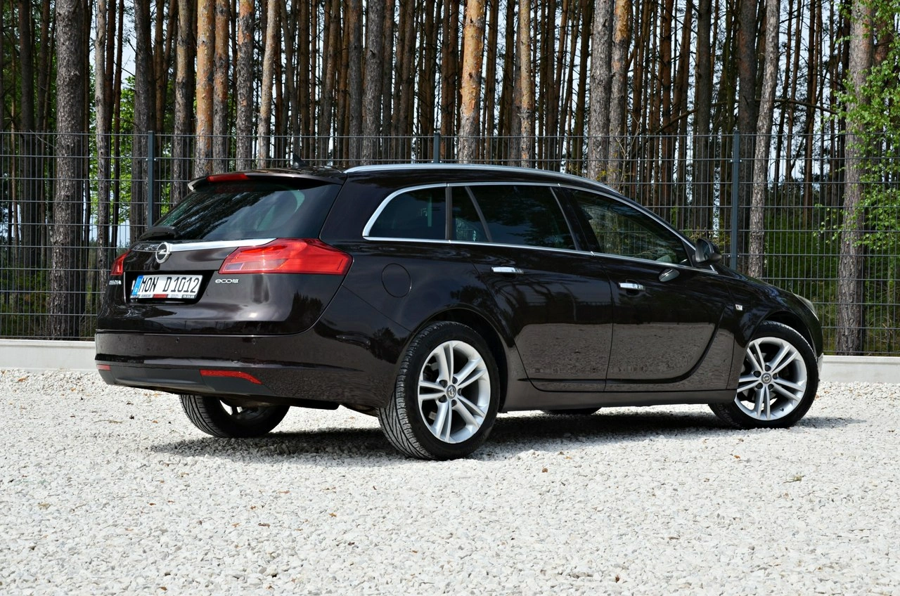 Opel Insignia Sports Tourer - Zdjęcie 23