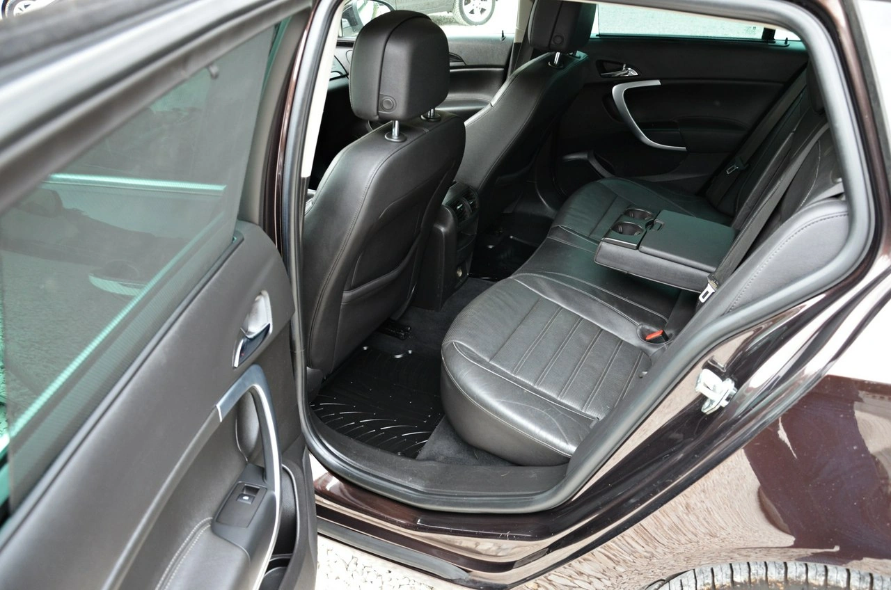 Opel Insignia Sports Tourer - Zdjęcie 30
