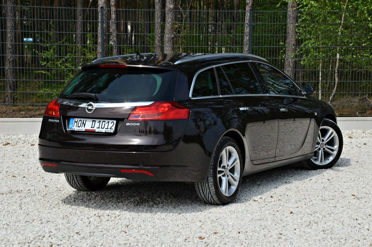 Opel Insignia Sports Tourer - Zdjęcie 3